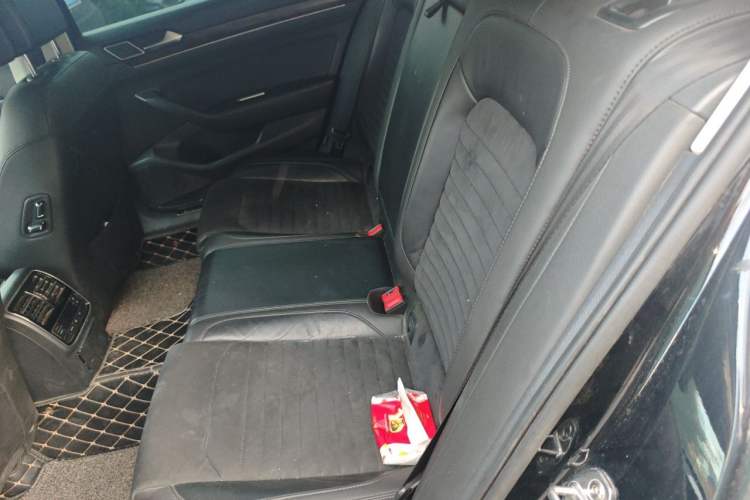 Used Volkswagen Magotan 2018 330TSI DSG Luxury Model Left Rear Seat