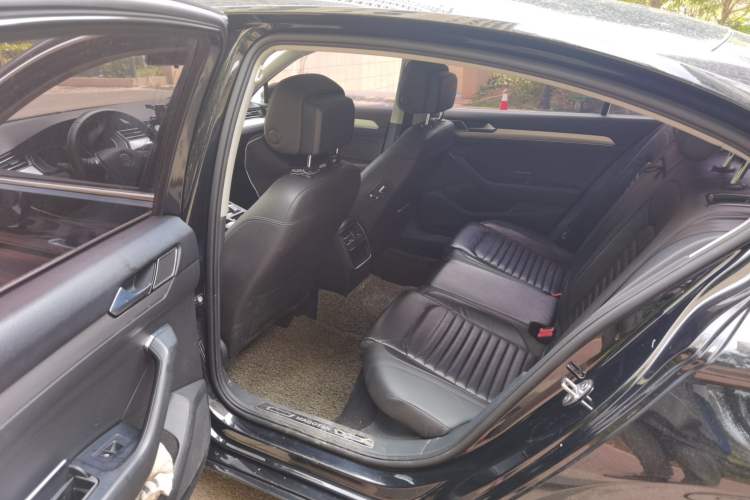 Used Volkswagen Magotan 2018 330TSI DSG Advanced Model Left Rear Seat