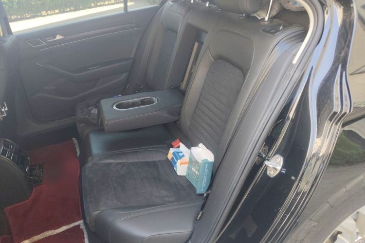 Used Volkswagen Magotan 2018 380TSI DSG Luxury Model Left Rear Seat