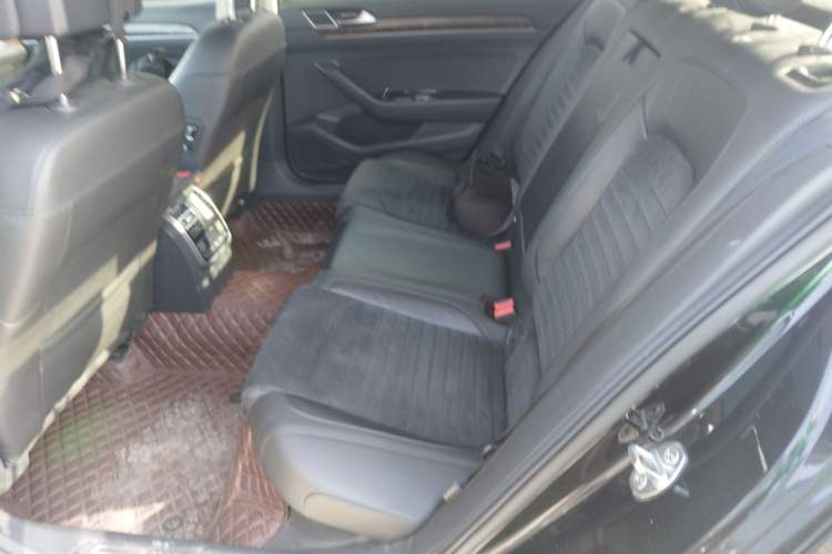 Used Volkswagen Magotan 2018 330TSI DSG Luxury Model Left Rear Seat