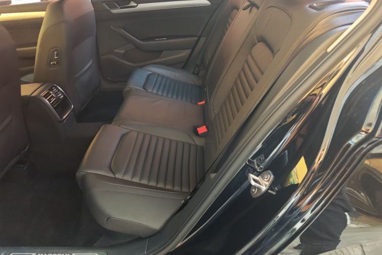 Used Volkswagen Magotan 2018 330TSI DSG Advanced Model Left Rear Seat