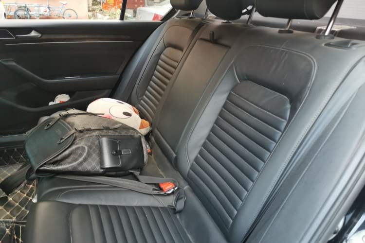Used Volkswagen Magotan 2018 330TSI DSG Luxury Model Left Rear Seat
