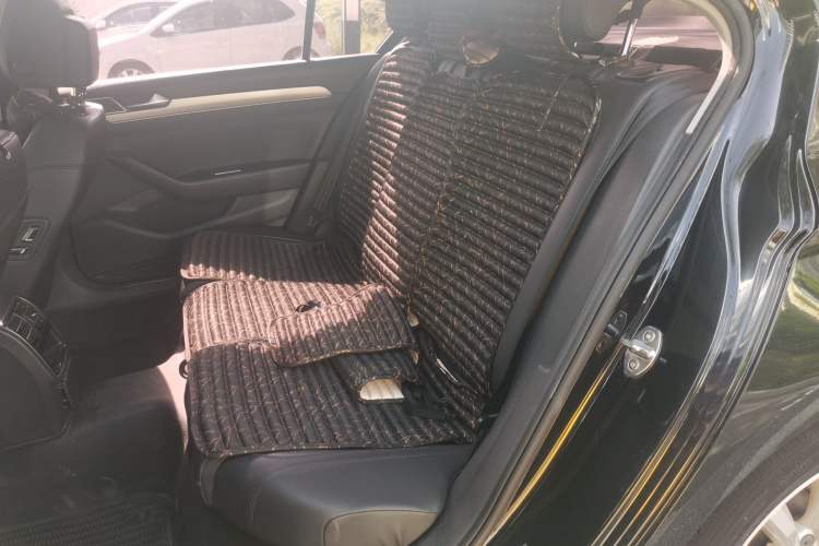Used Volkswagen Magotan 2018 330TSI DSG Advanced Model Left Rear Seat