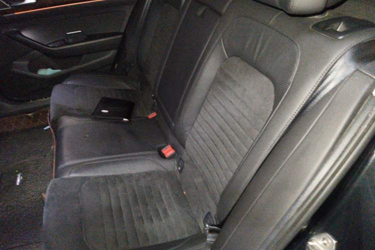 Used Volkswagen Magotan 2018 330TSI DSG Luxury Model Left Rear Seat