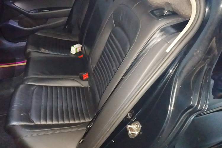 Used Volkswagen Magotan 2018 380TSI DSG Luxury Model Left Rear Seat
