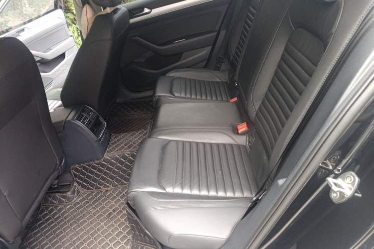Used Volkswagen Magotan 2018 280TSI DSG Enjoyment Model Left Rear Seat
