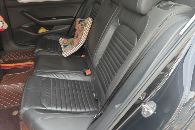 Used Volkswagen Magotan 2018 280TSI DSG Enjoyment Model Left Rear Seat