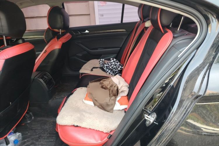 Used Volkswagen Magotan 2018 330TSI DSG Luxury Model Left Rear Seat