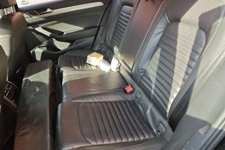 Used Volkswagen Magotan 2018 330TSI DSG Advanced Model Left Rear Seat