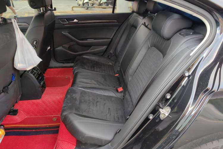 Used Volkswagen Magotan 2018 330TSI DSG Luxury Model Left Rear Seat