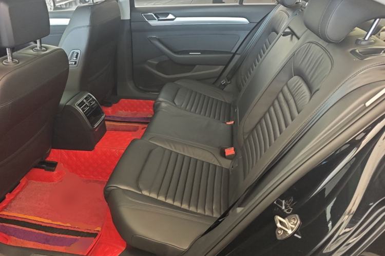 Used Volkswagen Magotan 2018 330TSI DSG Advanced Model Left Rear Seat