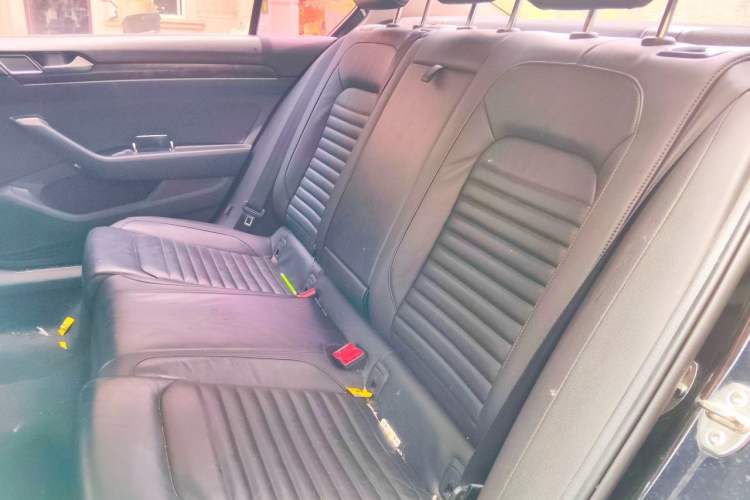 Used Volkswagen Magotan 2018 330TSI DSG Luxury Model Left Rear Seat