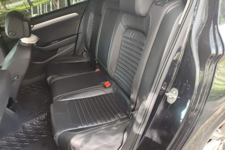 Used Volkswagen Magotan 2018 330TSI DSG Advanced Model Left Rear Seat