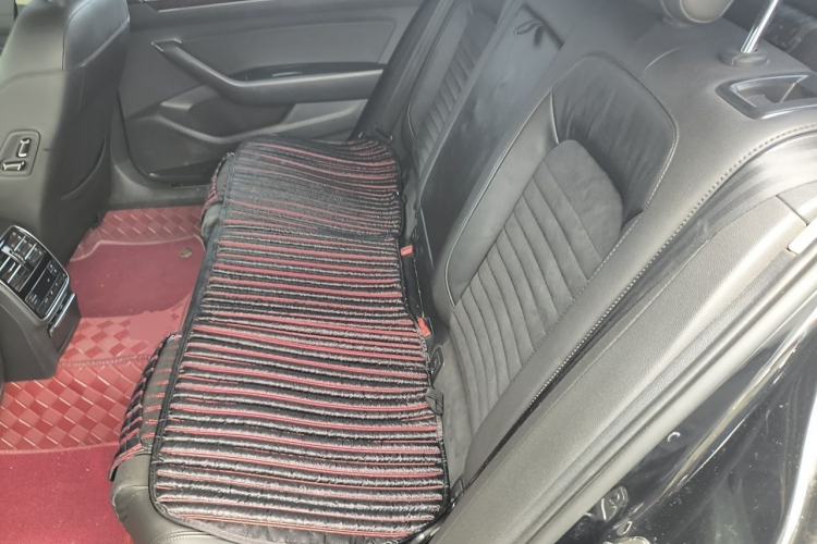 Used Volkswagen Magotan 2018 330TSI DSG Luxury Model Left Rear Seat