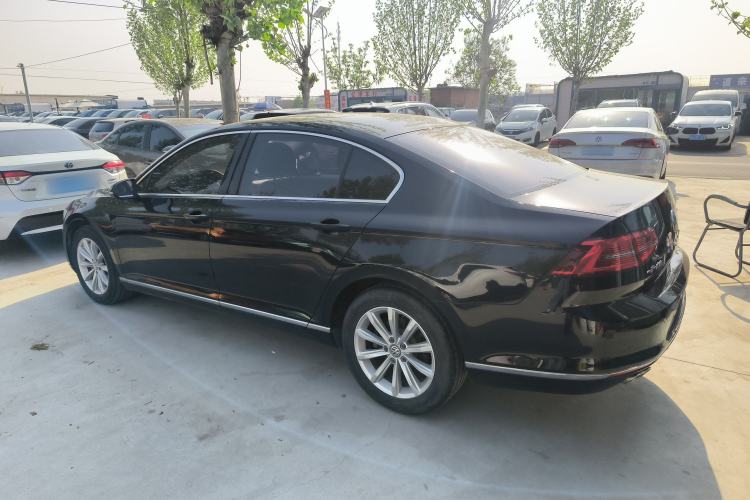 Used Volkswagen Magotan 2018 330TSI DSG Advanced Model Left Side