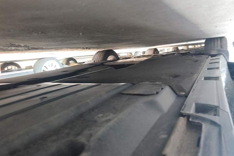 Used Volkswagen Magotan 2018 280TSI DSG Leading Model Left Side Sill