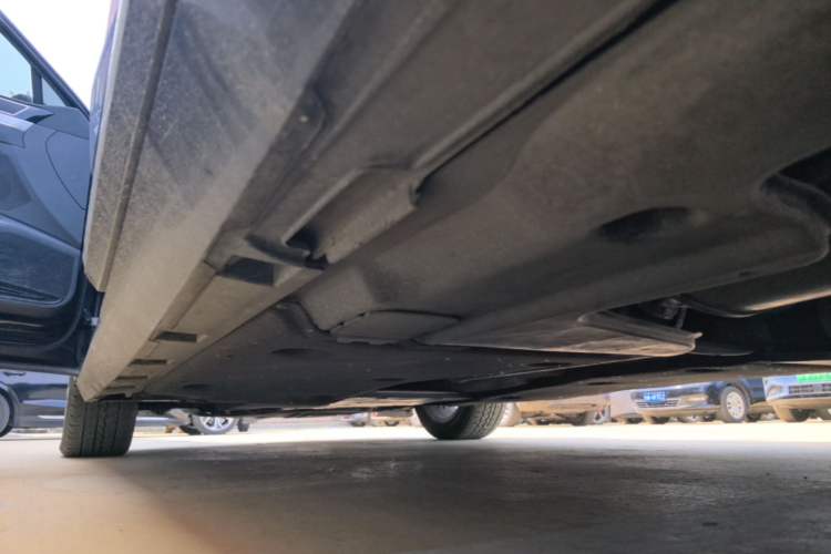 Used Volkswagen Magotan 2018 330TSI DSG Advanced Model Left Side Sill