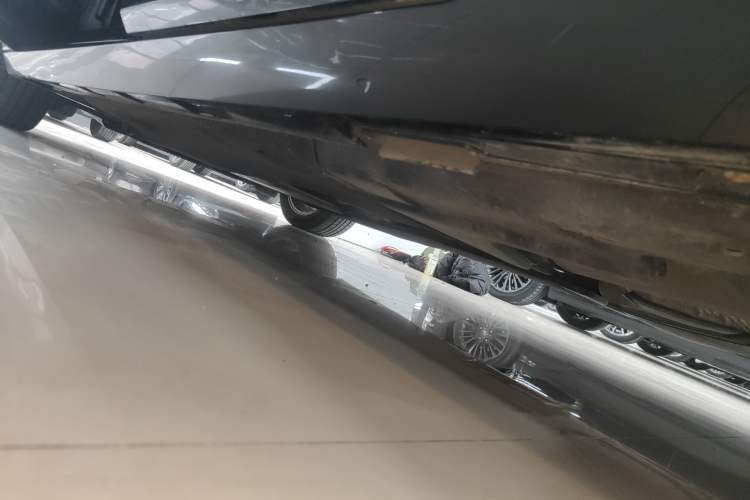 Used Volkswagen Magotan 2018 330TSI DSG Luxury Model Left Side Sill