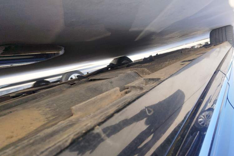 Used Volkswagen Magotan 2018 330TSI DSG Luxury Model Left Side Sill