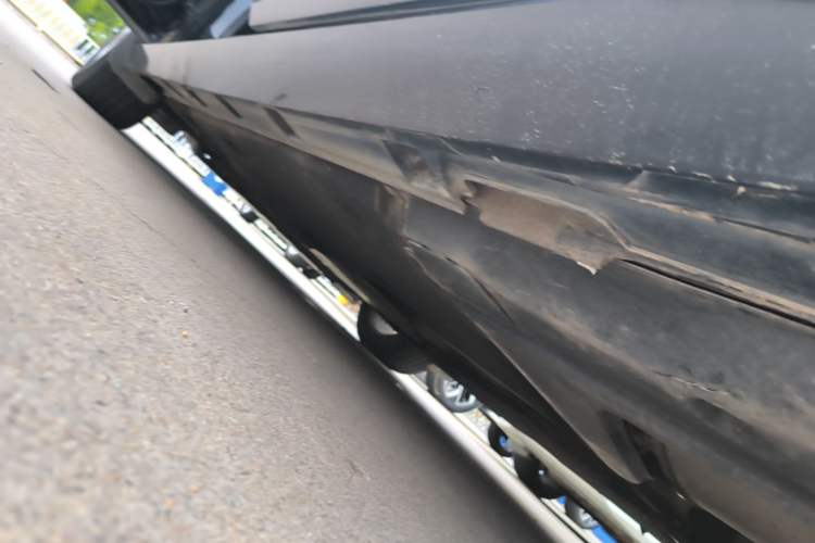 Used Volkswagen Magotan 2018 330TSI DSG Luxury Model Left Side Sill