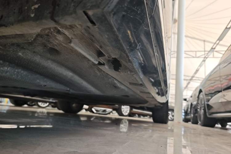 Used Volkswagen Magotan 2018 330TSI DSG Advanced Model Left Side Sill