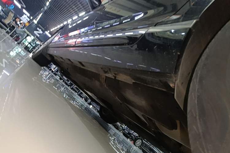 Used Volkswagen Magotan 2018 Facelift 330TSI DSG Luxury Model Left Side Sill