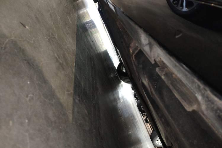 Used Volkswagen Magotan 2018 330TSI DSG Luxury Model Left Side Sill