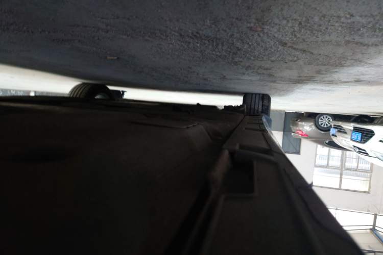 Used Volkswagen Magotan 2018 330TSI DSG Advanced Model Left Side Sill