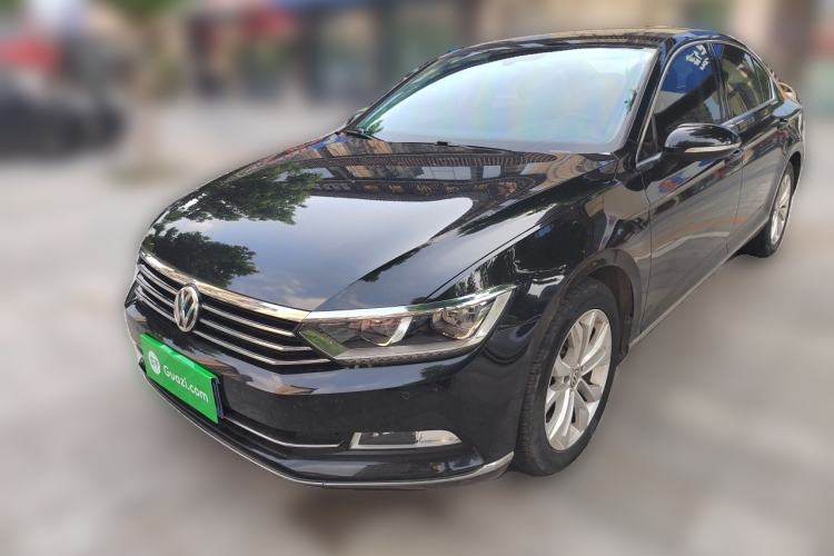 Used Volkswagen Magotan 2018 Facelift 330TSI DSG Luxury Model Guazi used car, China used car export, Used car for sale, Used cars, Cheapest cars for sale