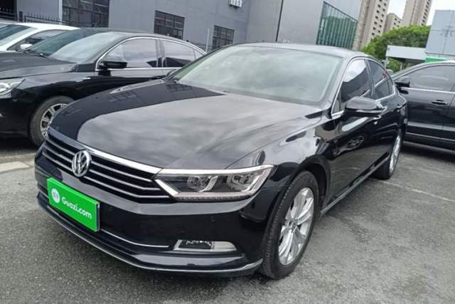 Ojetý Volkswagen Magotan 2018 330TSI DSG Luxury Model