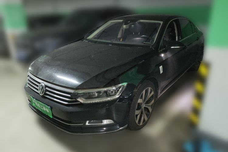 Used Volkswagen Magotan 2018 330TSI DSG Luxury Model Guazi used car, China used car export, Used car for sale, Used  cars, Cheapest cars for sale
