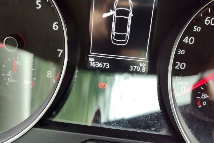 Used Volkswagen Magotan 2018 330TSI DSG Luxury Model Odometer Close Up