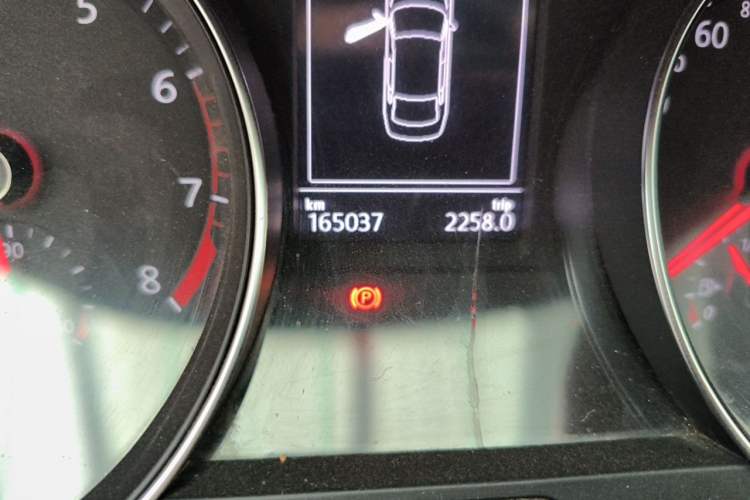 Used Volkswagen Magotan 2018 330TSI DSG Luxury Model Odometer Close Up
