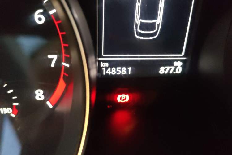 Used Volkswagen Magotan 2018 330TSI DSG Advanced Model Odometer Close Up