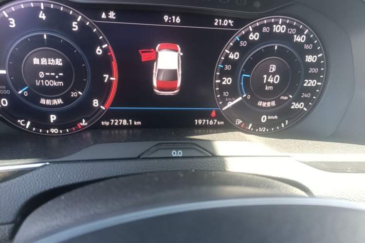 Used Volkswagen Magotan 2018 330TSI DSG Luxury Model Odometer Close Up