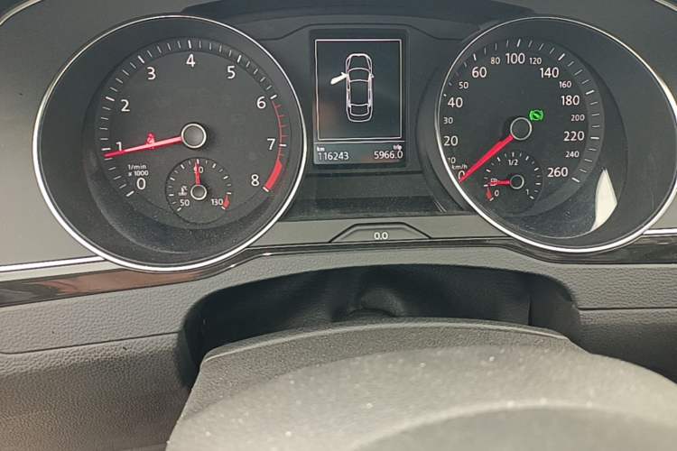 Used Volkswagen Magotan 2018 Facelift 380TSI DSG Luxury Version Odometer Close Up