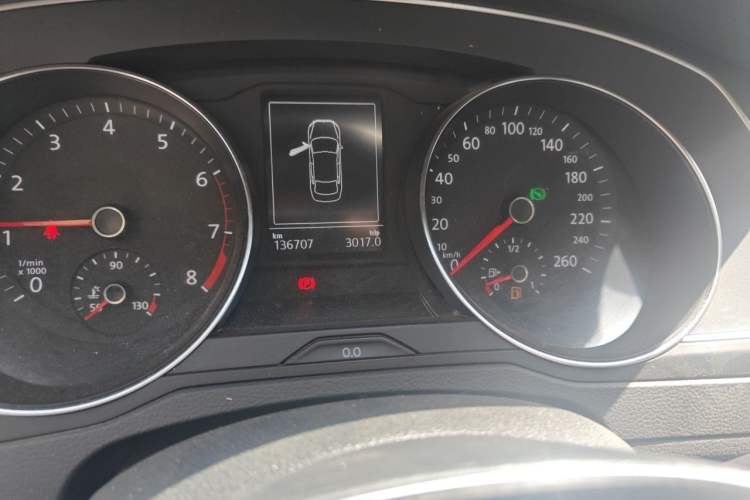 Used Volkswagen Magotan 2018 280TSI DSG Enjoyment Model Odometer Close Up