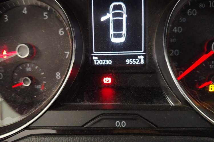 Used Volkswagen Magotan 2018 Facelift 380TSI DSG Luxury Version Odometer Close Up