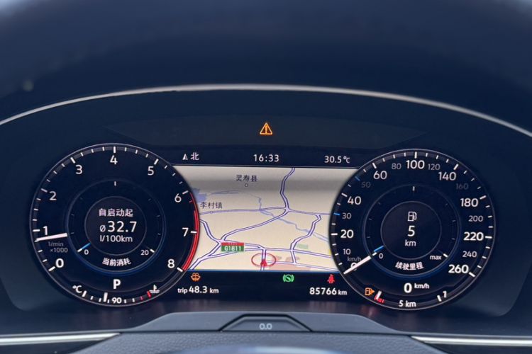 Used Volkswagen Magotan 2018 330TSI DSG Luxury Model Odometer Close Up