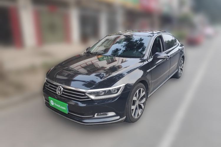 Used Volkswagen Magotan 2018 330TSI DSG Luxury Model Guazi used car, China used car export, Used car for sale, Used Volkswagen cars, Cheapest cars for sale