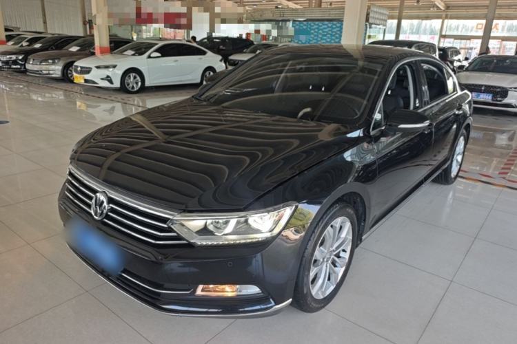 Used Volkswagen Magotan 2018 Facelift 330TSI DSG Luxury Model Guazi used car, China used car export, Used car for sale, Used cars, Cheapest cars for sale