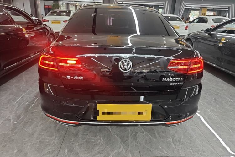 Used Volkswagen Magotan 2018 Facelift 330TSI DSG Luxury Model Rear