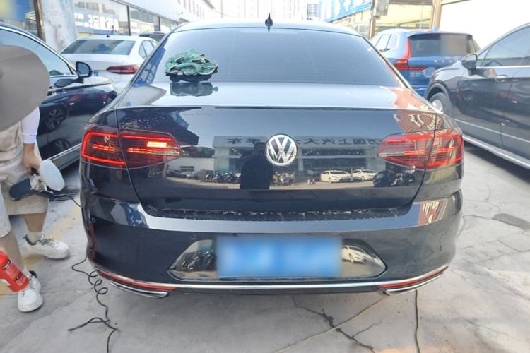 Used Volkswagen Magotan 2018 280TSI DSG Leading Model Rear