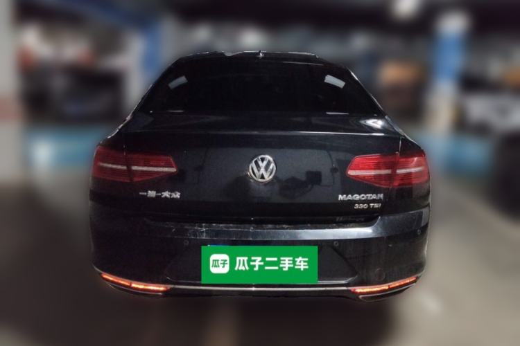Used Volkswagen Magotan 2018 330TSI DSG Luxury Model Rear