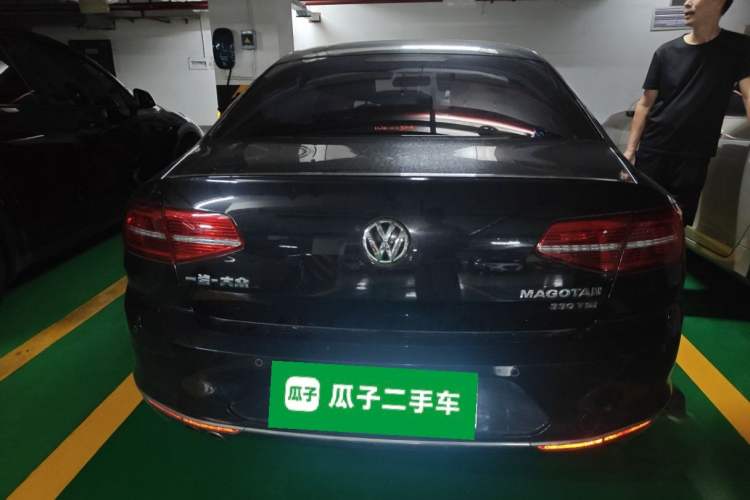 Used Volkswagen Magotan 2018 330TSI DSG Advanced Model Rear