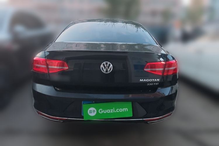 Used Volkswagen Magotan 2018 330TSI DSG Luxury Model Rear