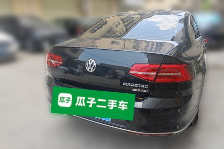 Used Volkswagen Magotan 2018 280TSI DSG Comfort Model Rear