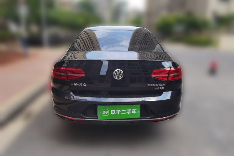 Used Volkswagen Magotan 2018 330TSI DSG Advanced Model Rear
