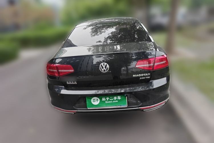 Used Volkswagen Magotan 2018 330TSI DSG Luxury Model Rear
