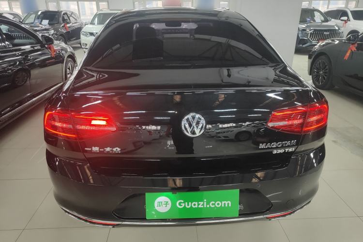 Used Volkswagen Magotan 2018 330TSI DSG Luxury Model Rear